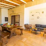Villa Denise By *